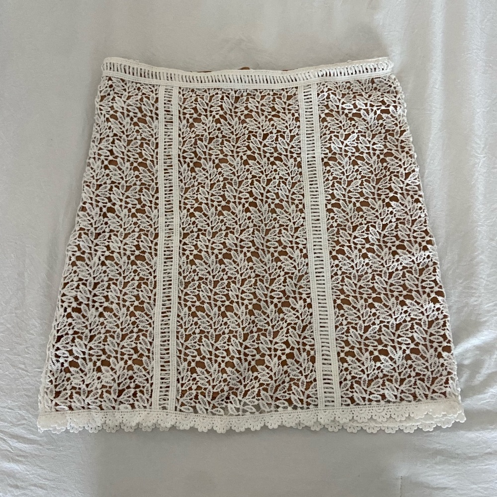 pacsun white lace skirt, size small